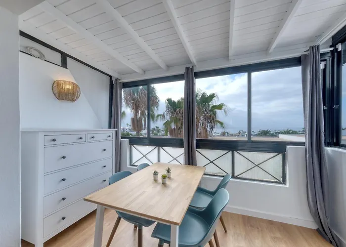 Дом отдыха Casa Ondina - 500m To The By Lanzarote *